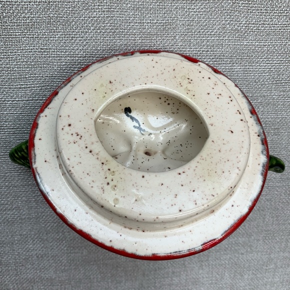 VINTAGE Iandola Ceramic Apple Lidded Jar Bright Red Cookie Leaves and Stem - Picture 3 of 12